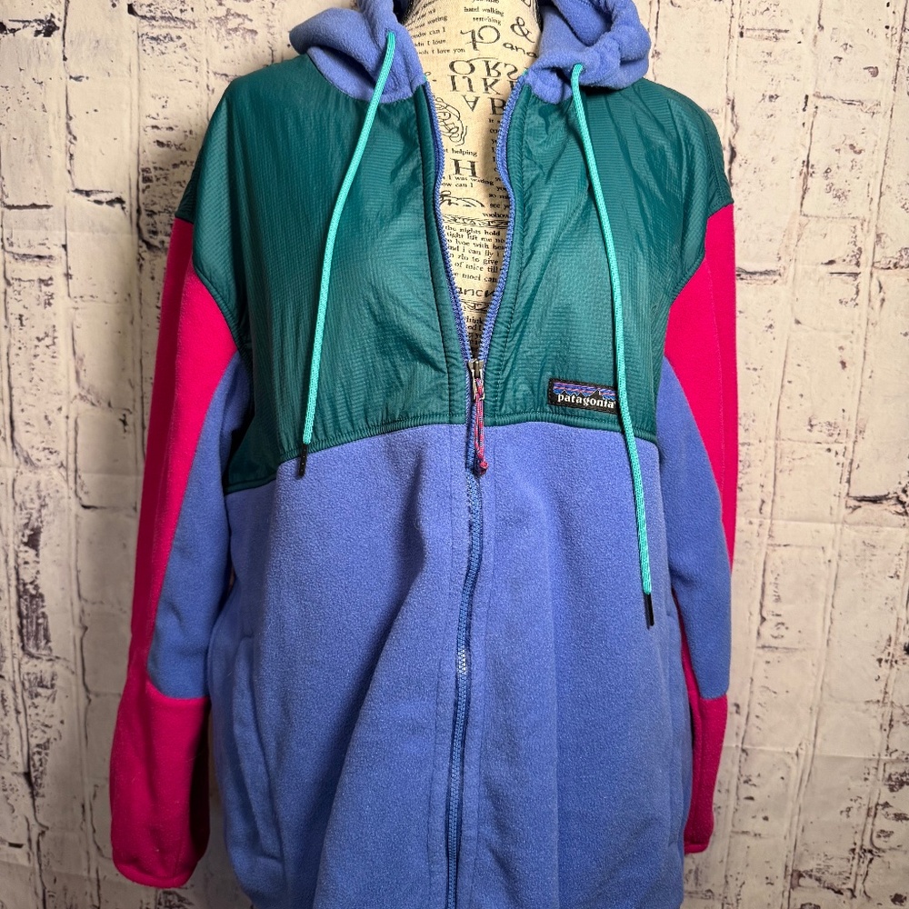 *NWOT* Patagonia Women's Full-Zip Microdini Hoody. Size XL. Multi color. - Picture 4 of 10